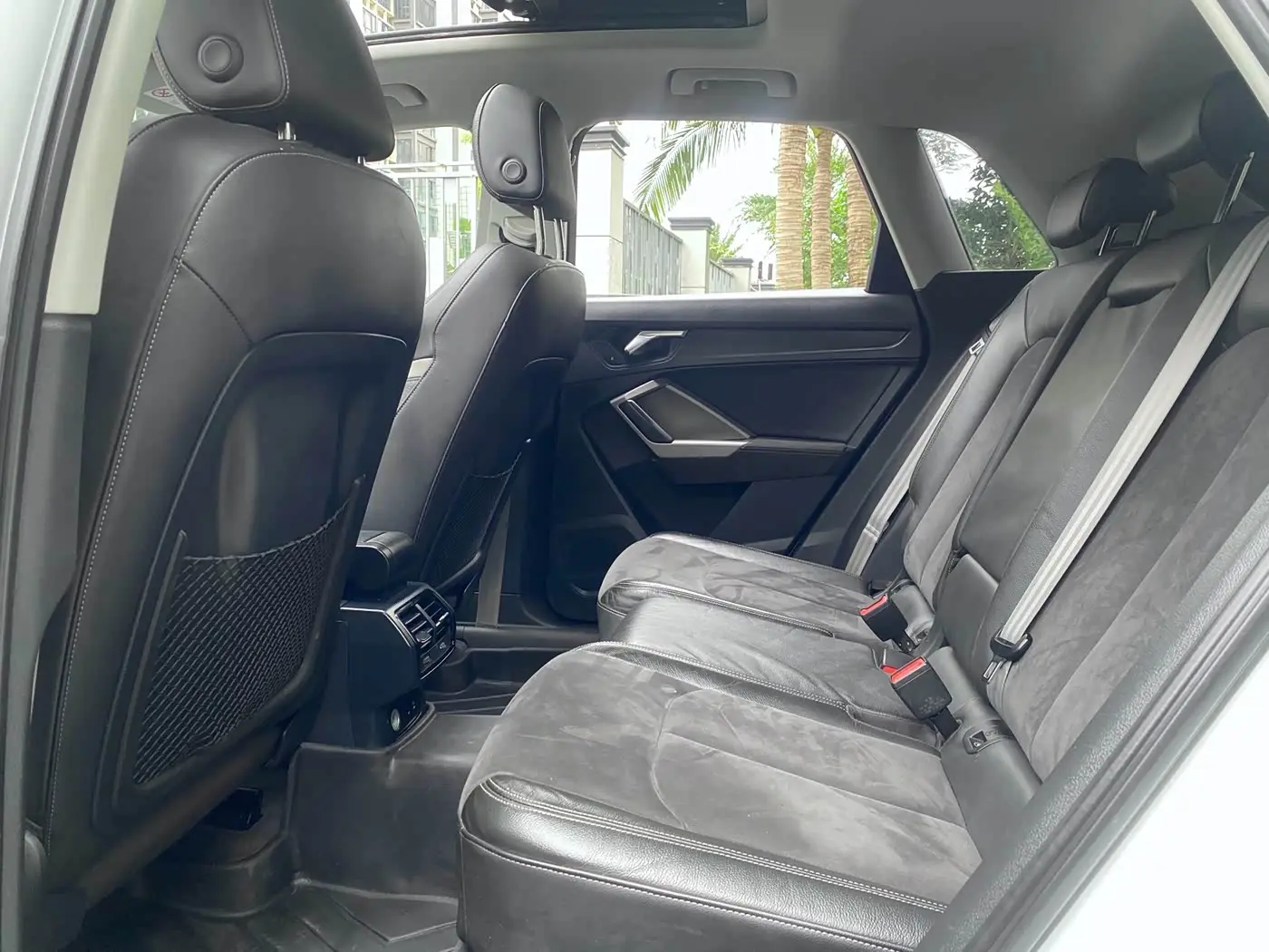 Audi Q3 2021 — Şəkil 15/18