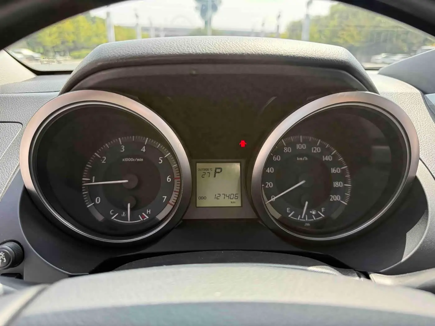Toyota Prado 2017 — Photo 8/19