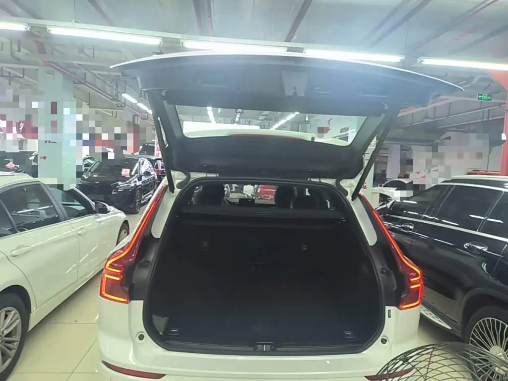 Volvo XC60 2026 — Photo 19/20