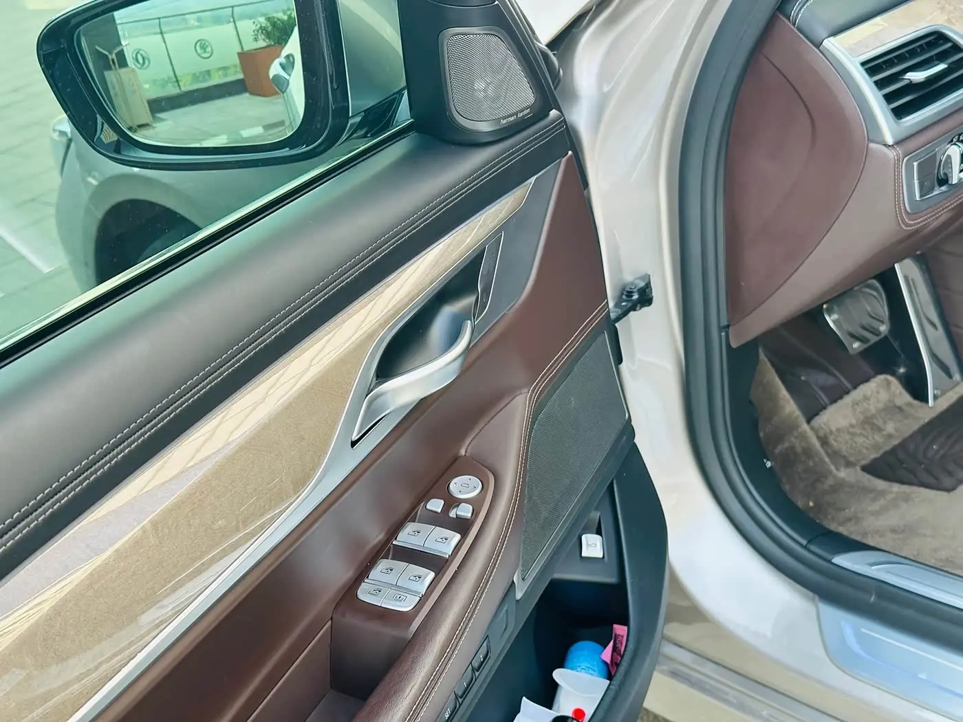 BMW 7 Series 2019 — Photo 10/15