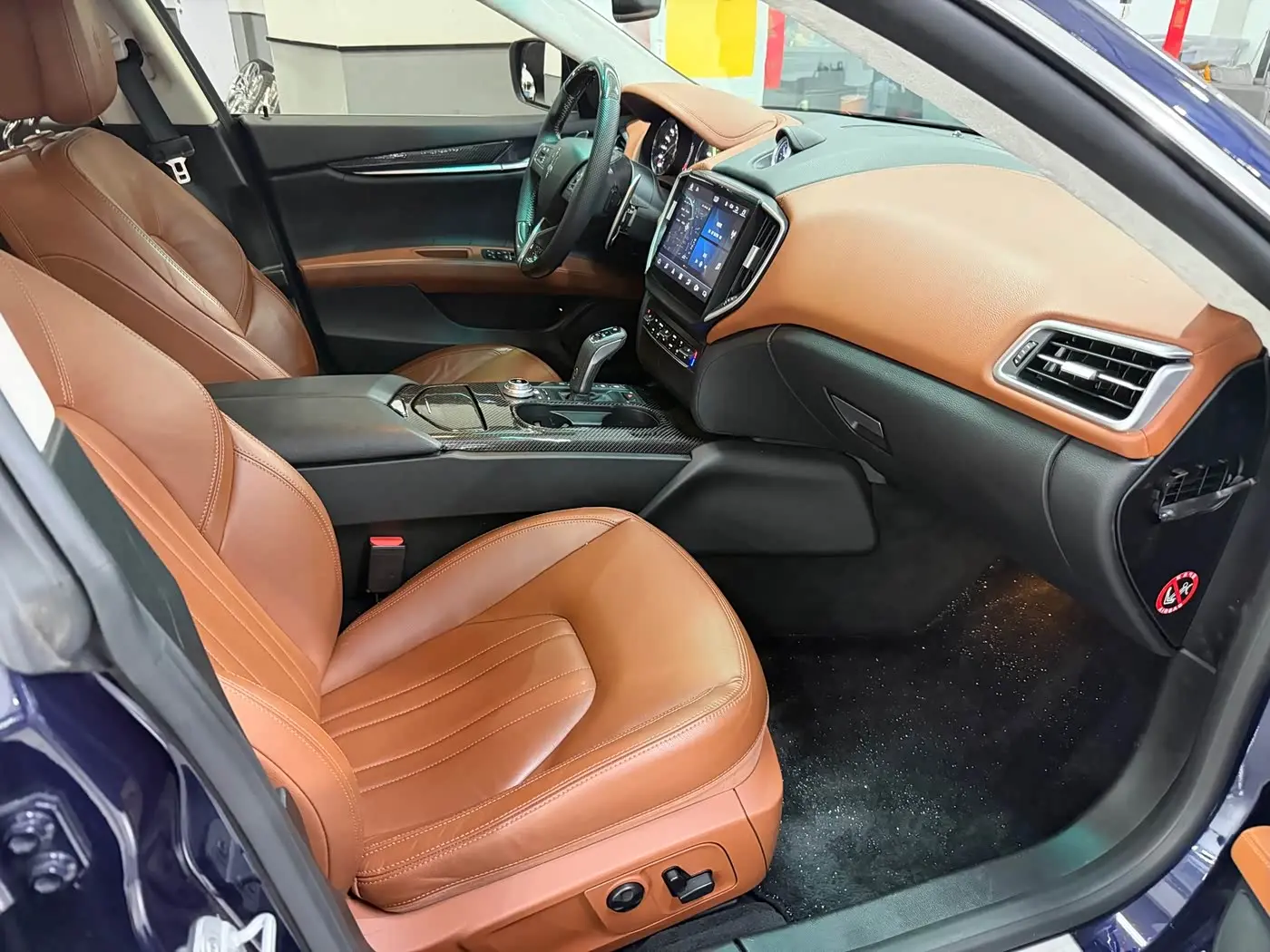 Maserati Ghibli 2015 — Şəkil 12/14
