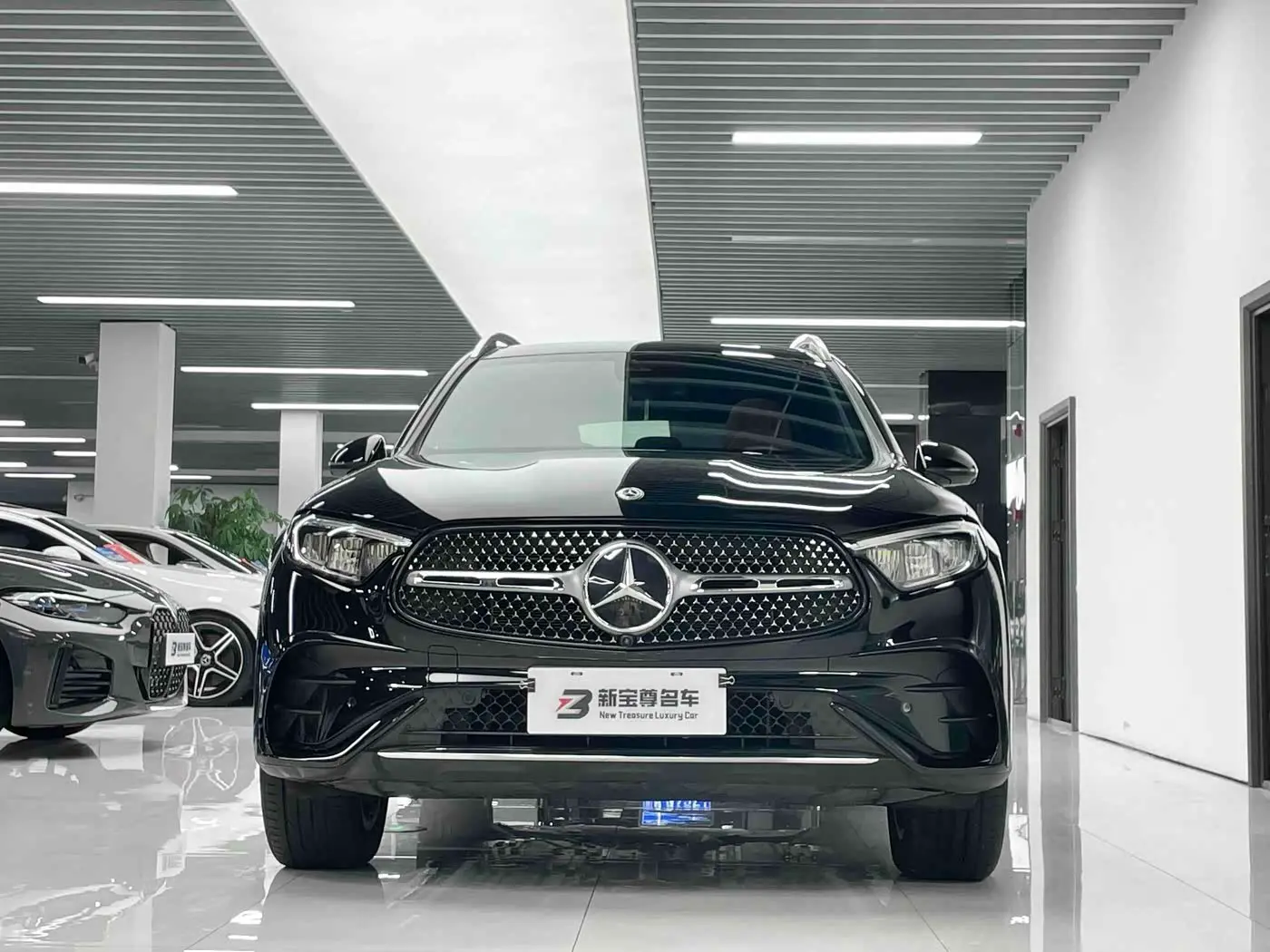 Mercedes-Benz GLC 2025 — Фото 2/18