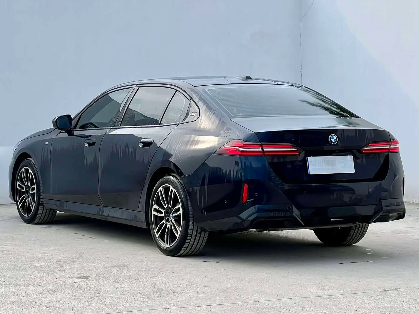 BMW 5 Series 2025 — Şəkil 4/14