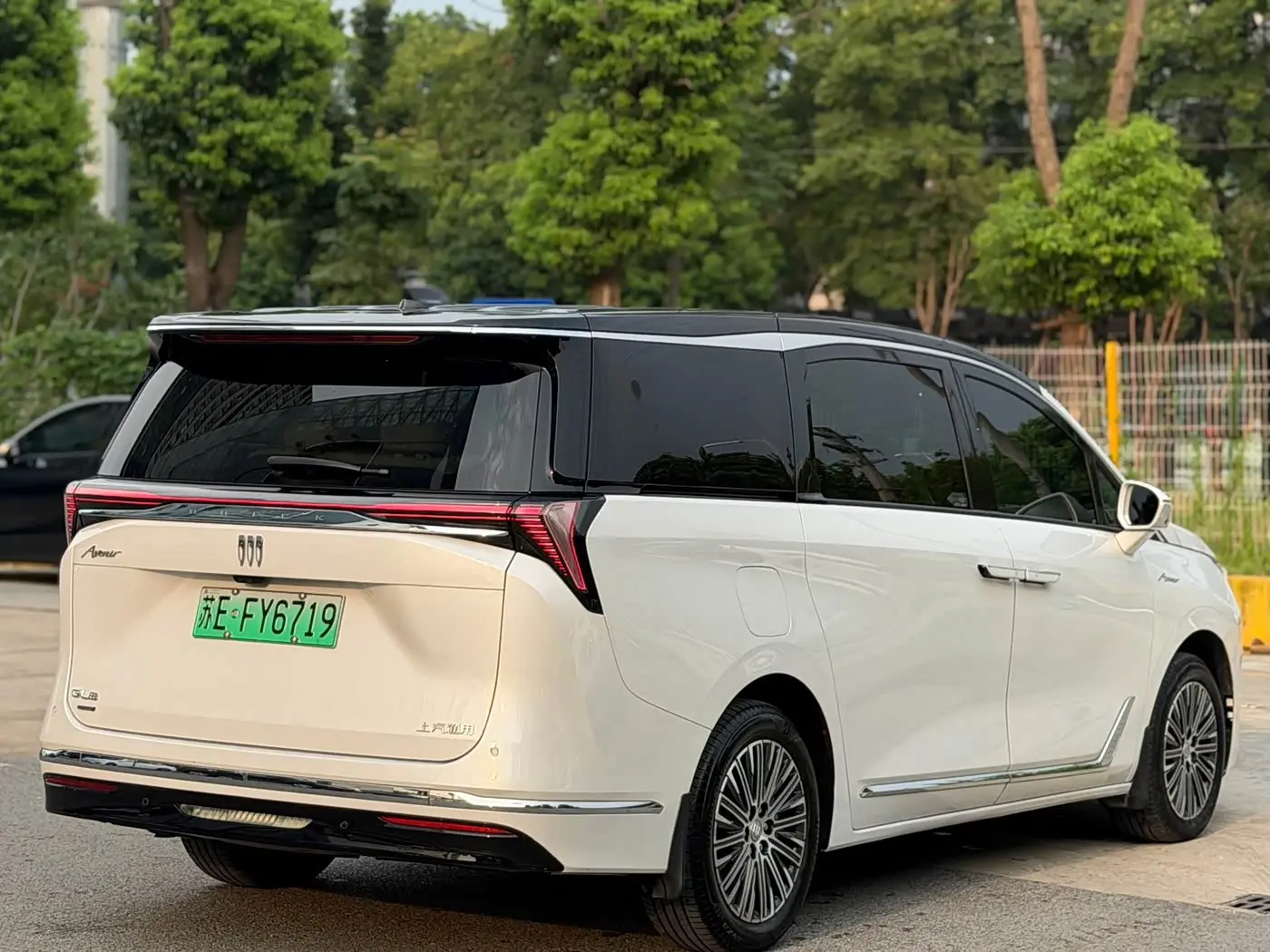 Buick GL8 New Energy 2024 — Şəkil 8/20