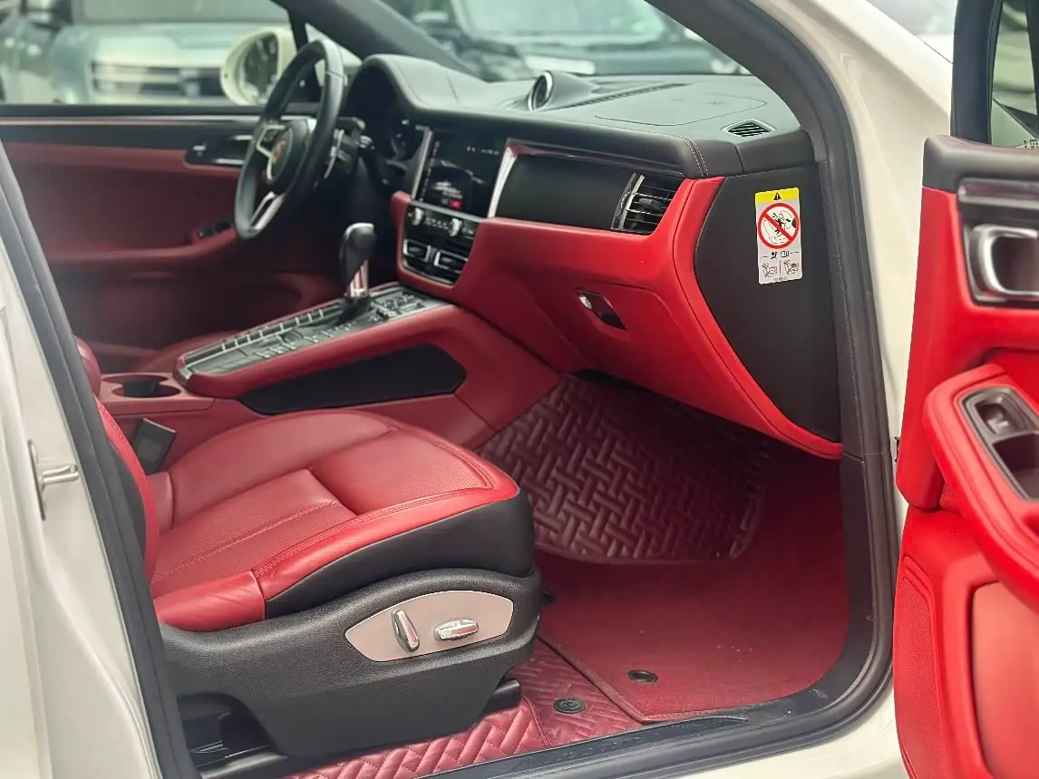 Porsche Macan 2021 — Photo 7/12
