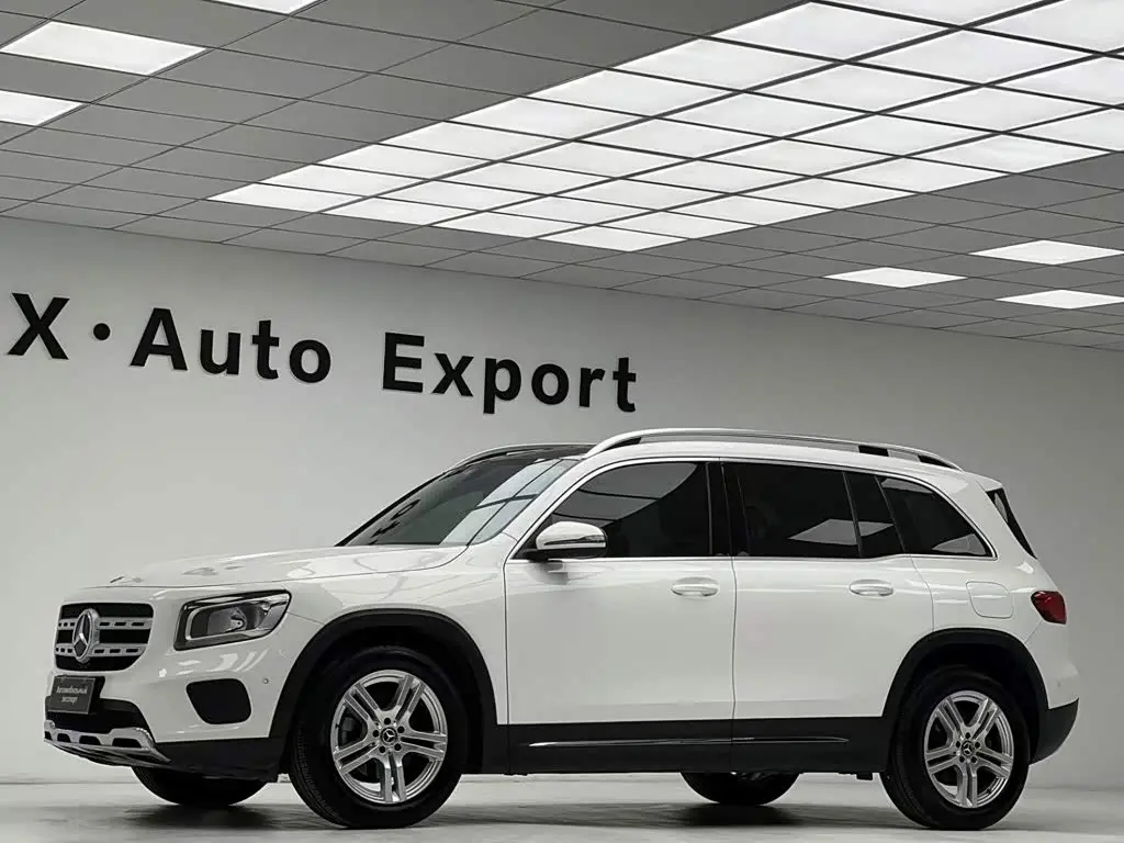 Mercedes-Benz GLB 2020 — Фото 4/20