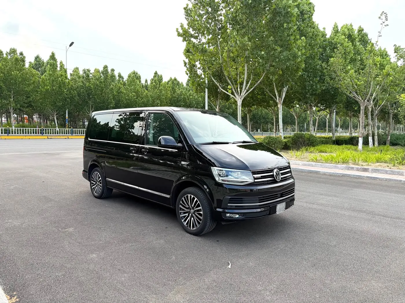 Volkswagen Multivan 2019 — Şəkil 4/20