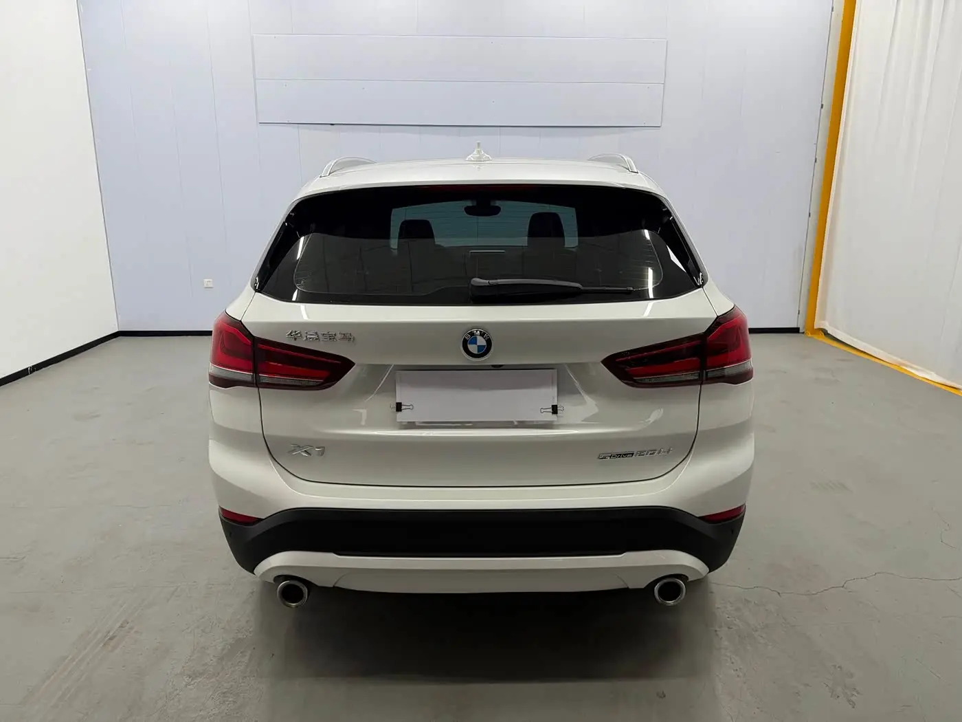 BMW X1 2021 — Photo 5/13