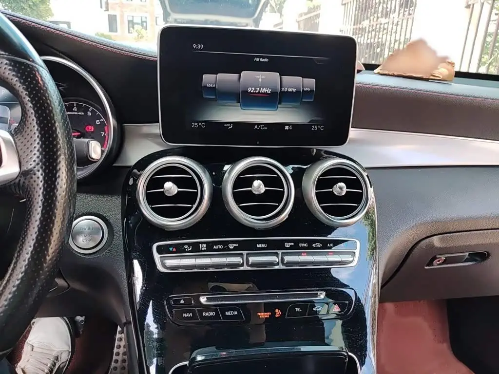 Mercedes-Benz GLC AMG 2018 — Фото 6/20
