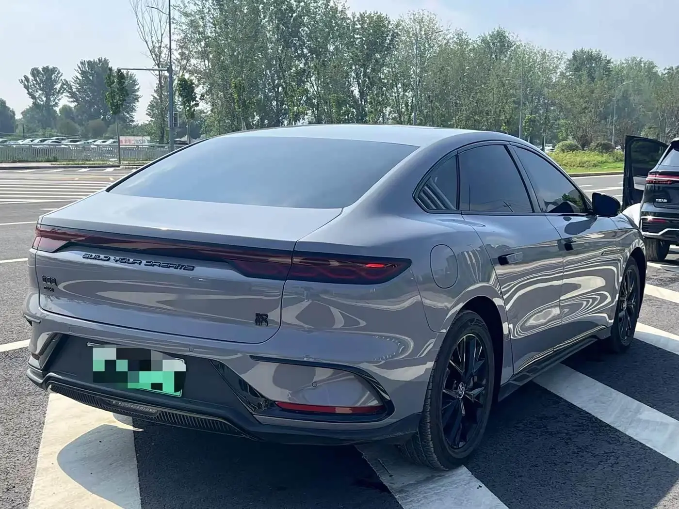 BYD Han 2024 — Photo 9/9