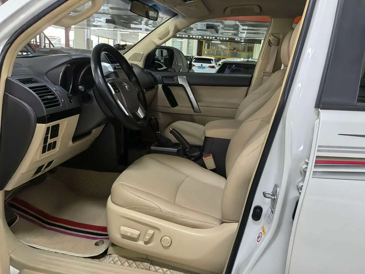 Toyota Prado 2014 — ფოტო 7/12