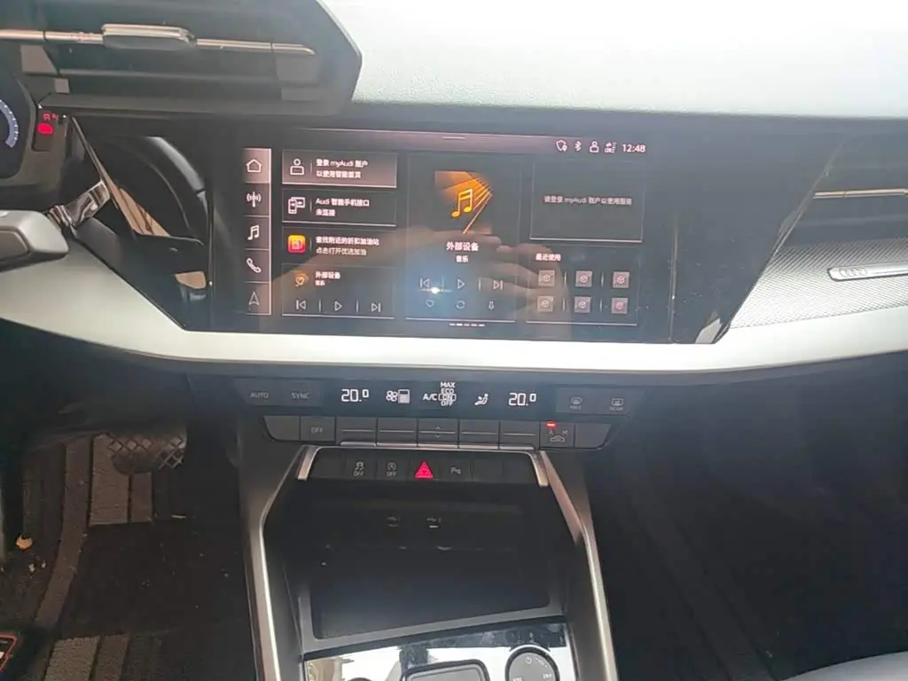 Audi A3 2023 — Şəkil 13/20