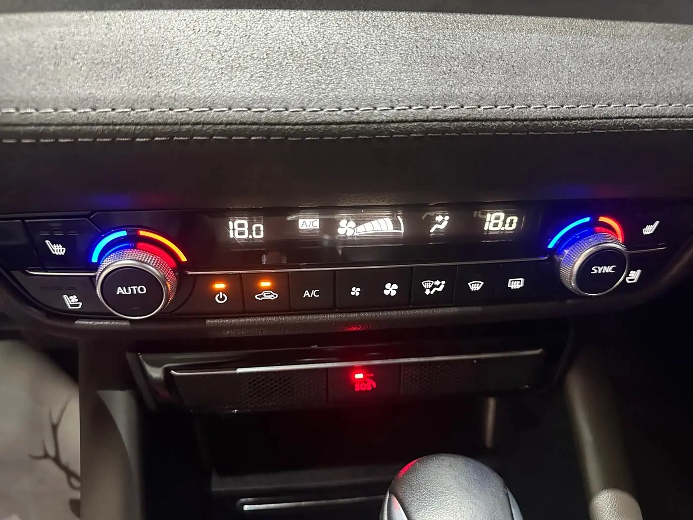 Mazda Atenza 2021 — Photo 8/20