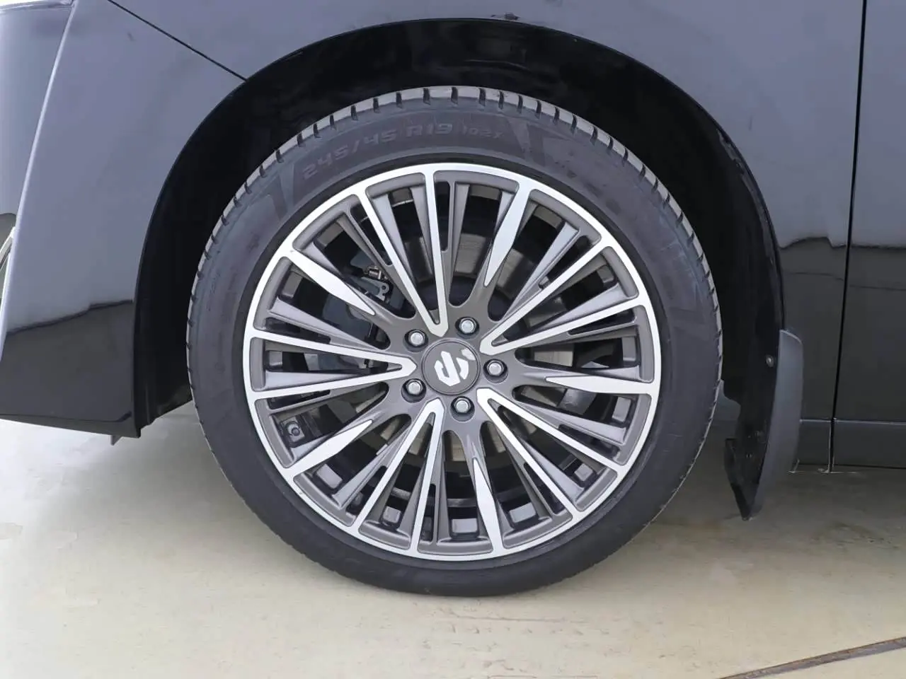 Toyota Vellfire 2022 — Photo 11/16
