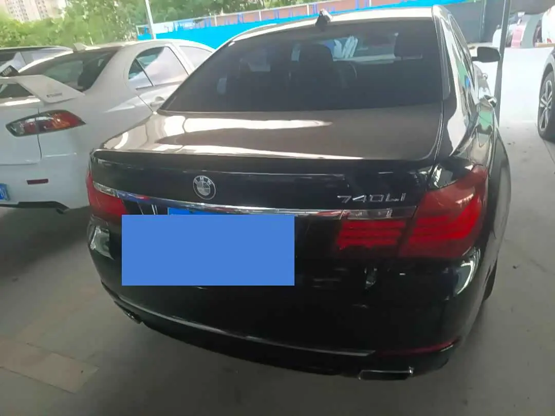 BMW 7 Series 2014 — Photo 13/14