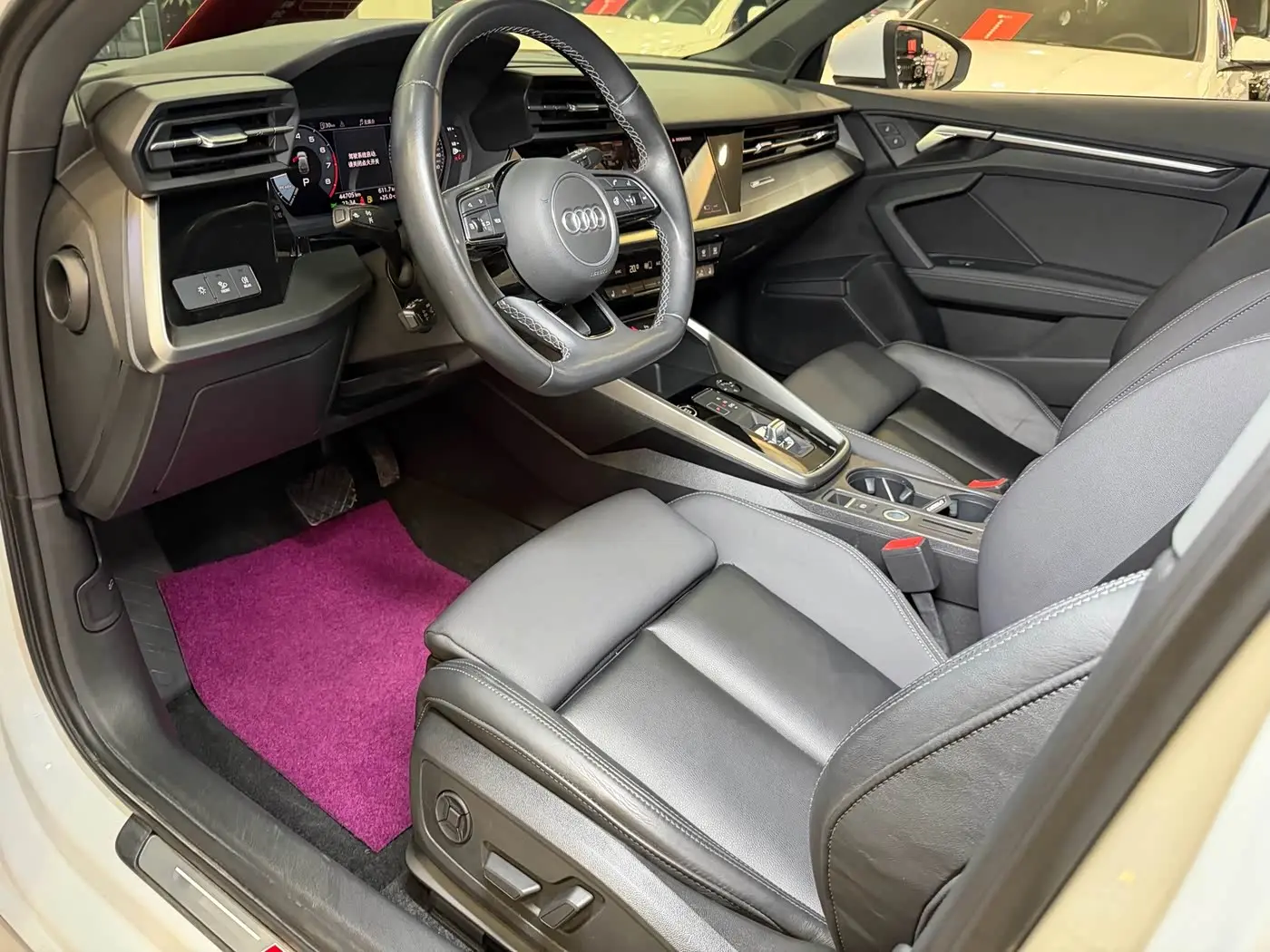 Audi A3 2023 — Photo 8/17