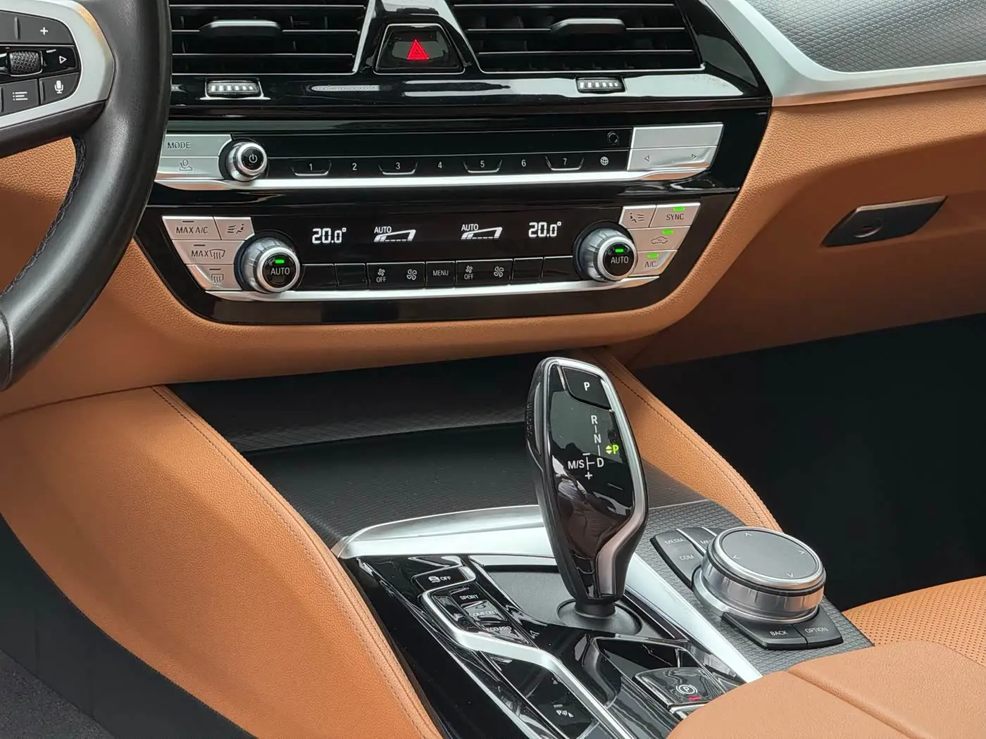 BMW 5 Series 2021 — Şəkil 15/20