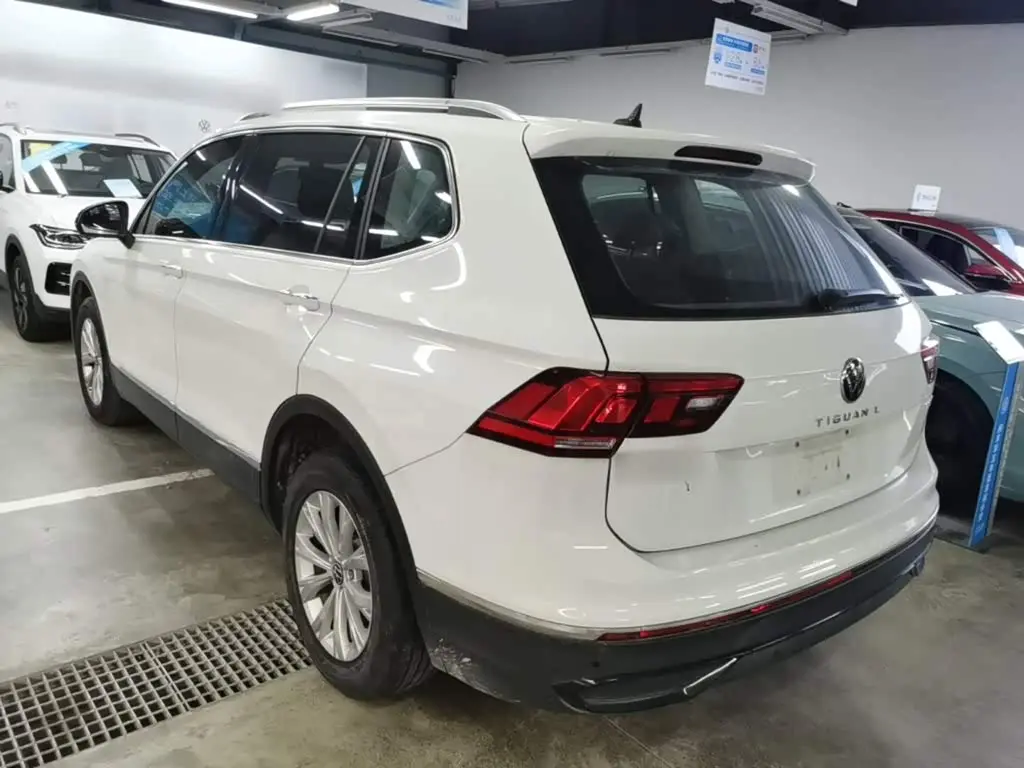 Volkswagen Tiguan L 2024 — Фото 5/20