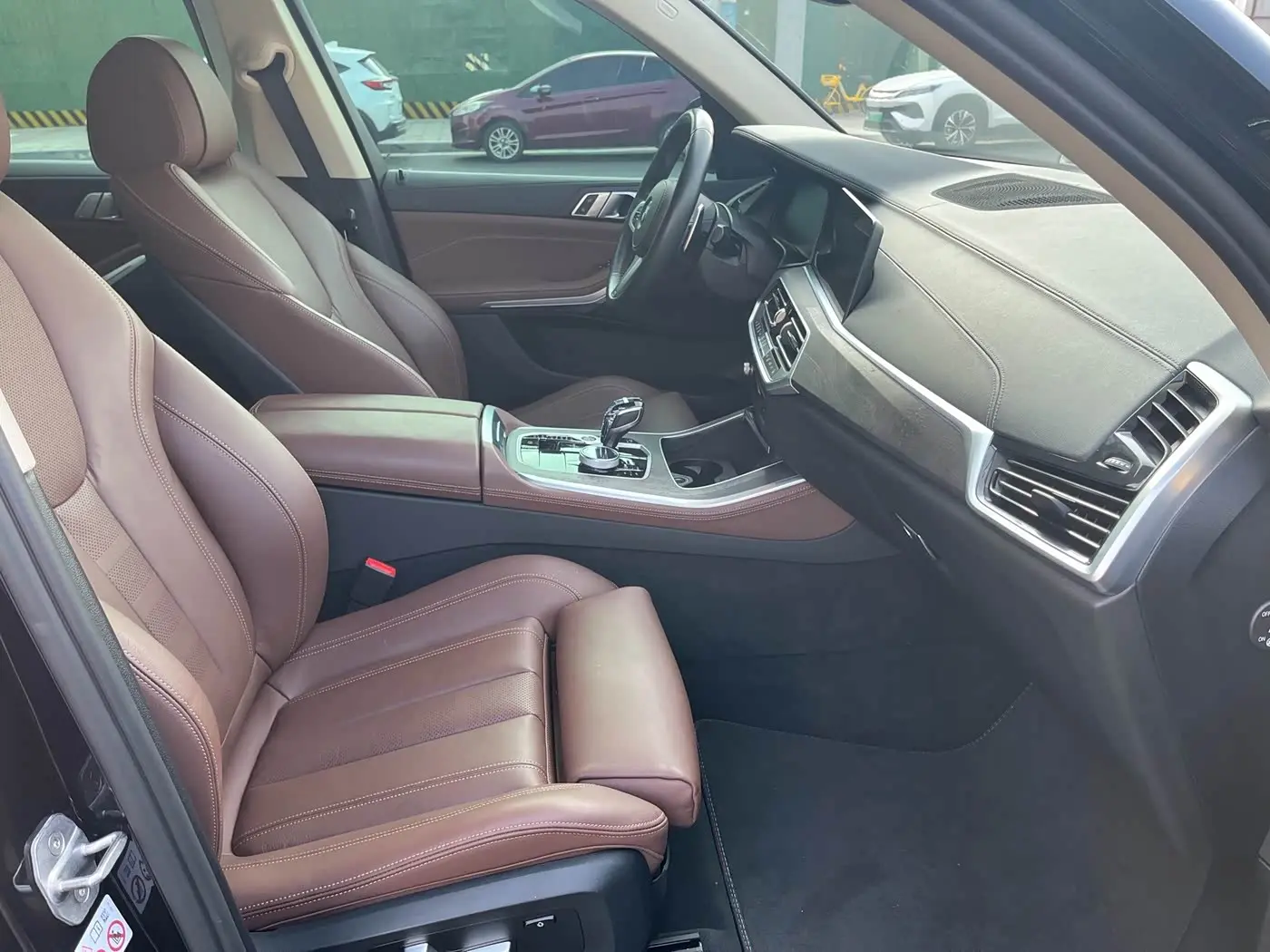 BMW X5 2020 — Photo 11/20