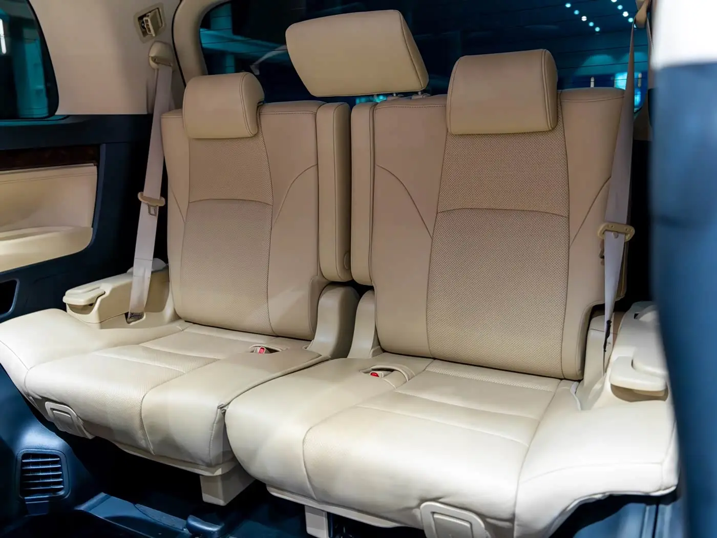 Toyota Alphard 2019 — Фото 13/14