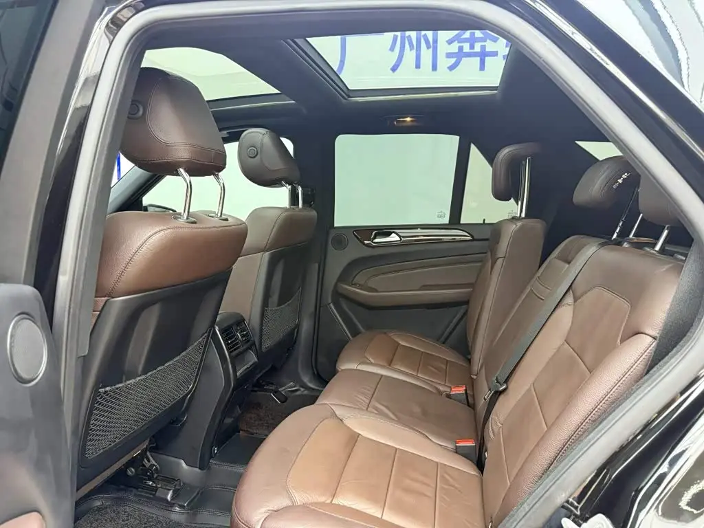 Mercedes-Benz M-Class 2014 — Photo 10/17