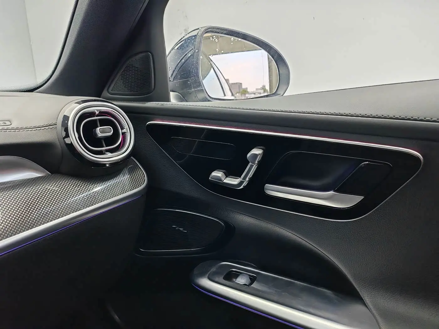 Mercedes-Benz C-Class New Energy 2024 — Photo 16/19