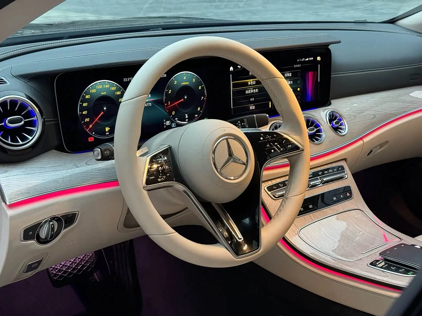Mercedes-Benz CLS 2022 — Photo 18/20