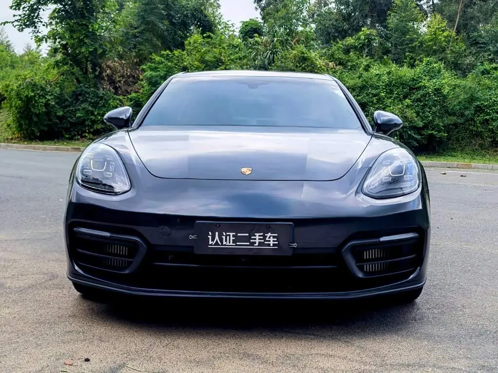 Porsche Panamera 2022 — Photo 2/20