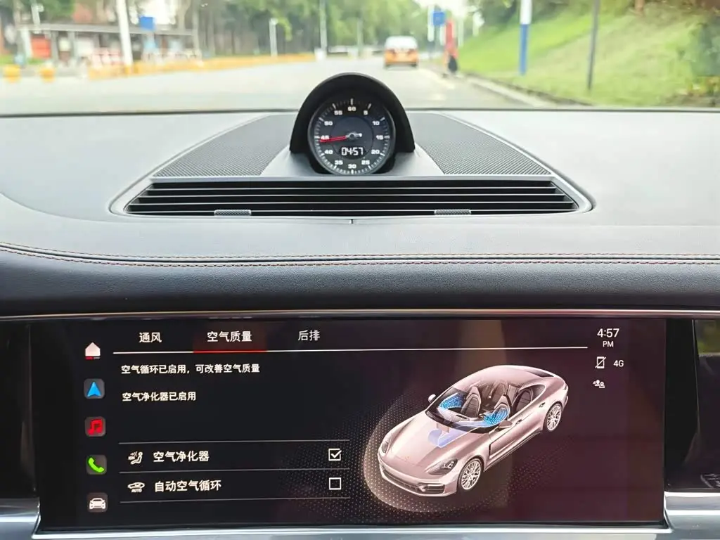 Porsche Panamera 2022 — Photo 18/20