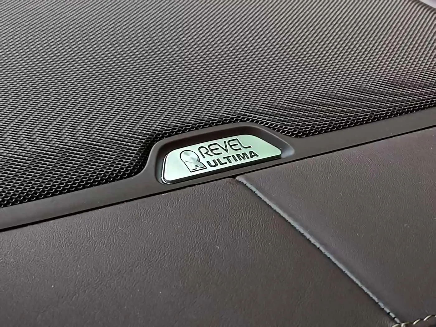 Lincoln Navigator 2021 — Şəkil 19/20