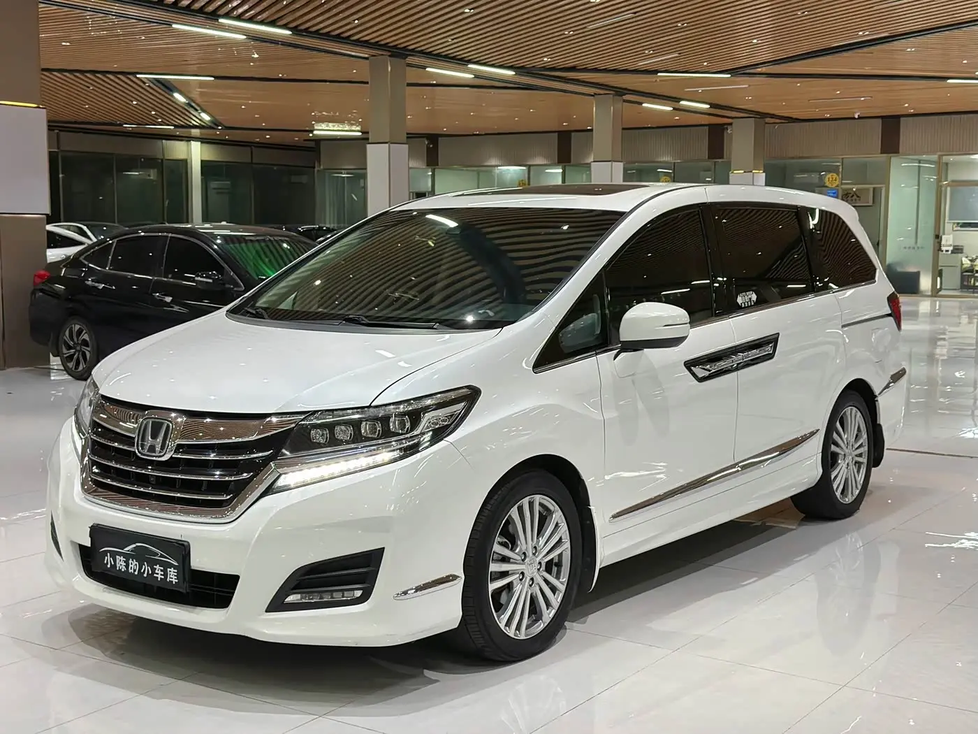 Honda Elysion 2018 — Photo 13/13