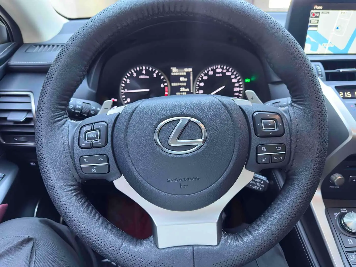 Lexus NX 2021 — Фото 15/20