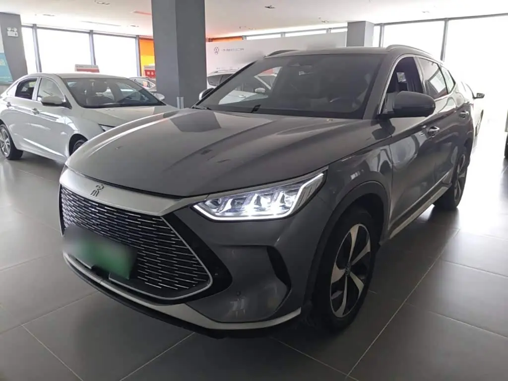 BYD Song PLUS PHEV 2023 — Фото 1/20