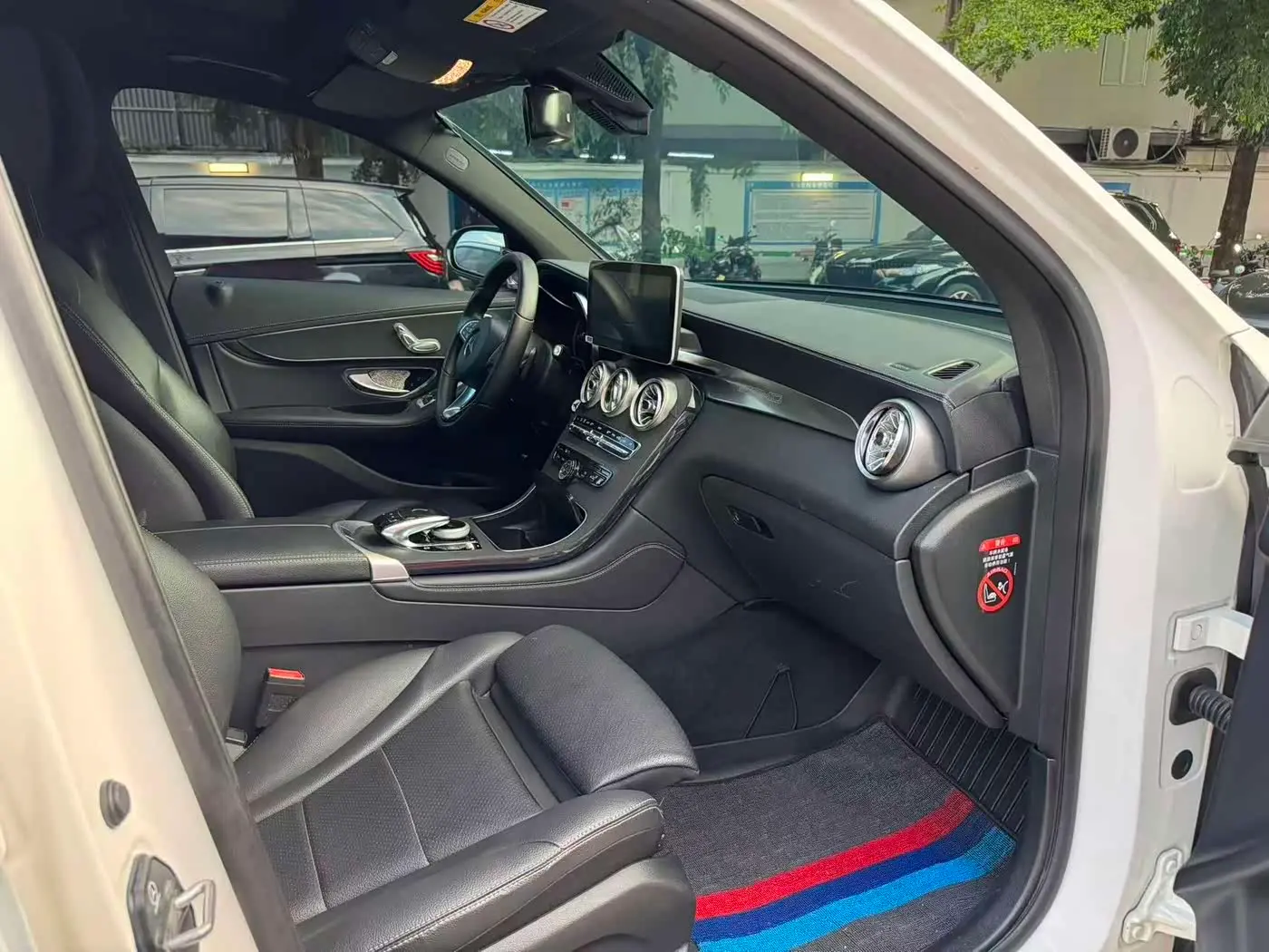 Mercedes-Benz GLC 2019 — Фото 10/17