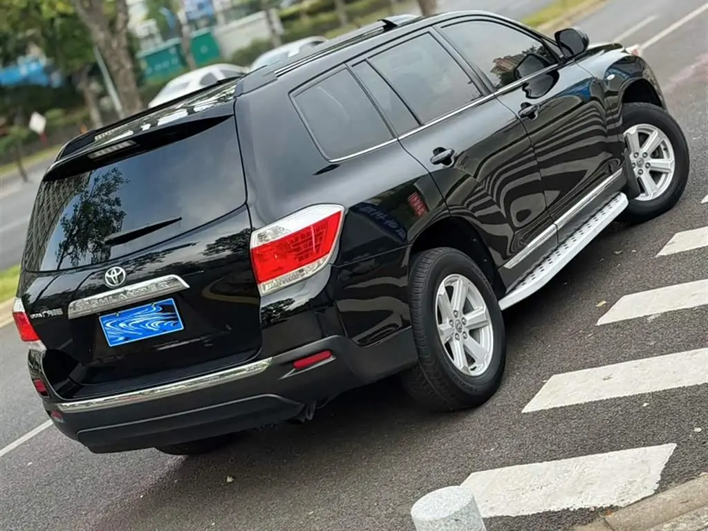 Toyota Highlander 2014 — Photo 7/16
