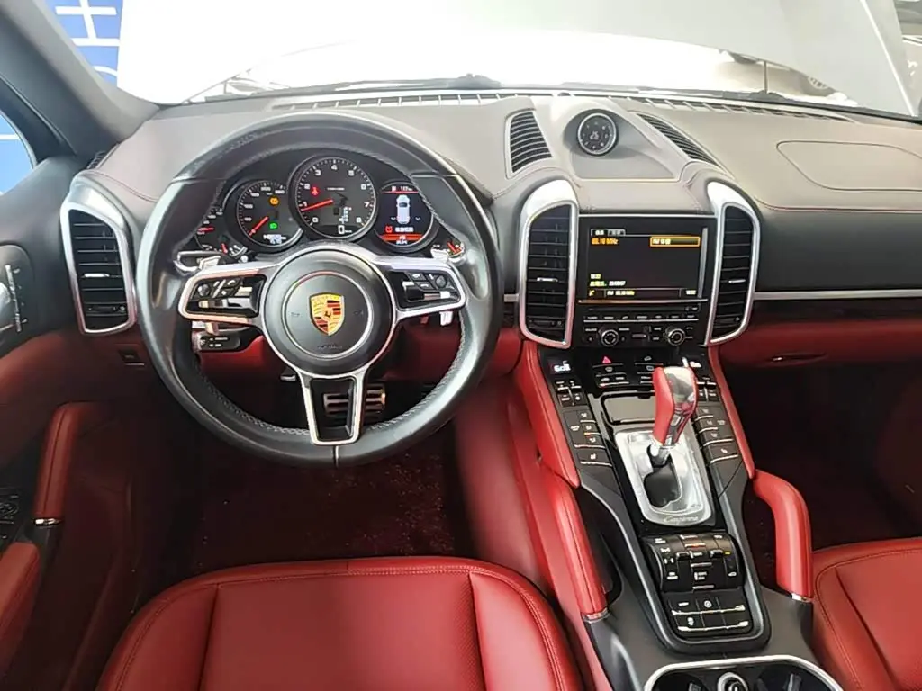 Porsche Cayenne 2016 — Şəkil 9/20