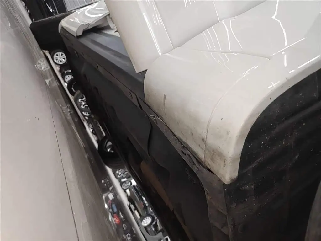 Maserati Levante 2017 — Şəkil 16/20