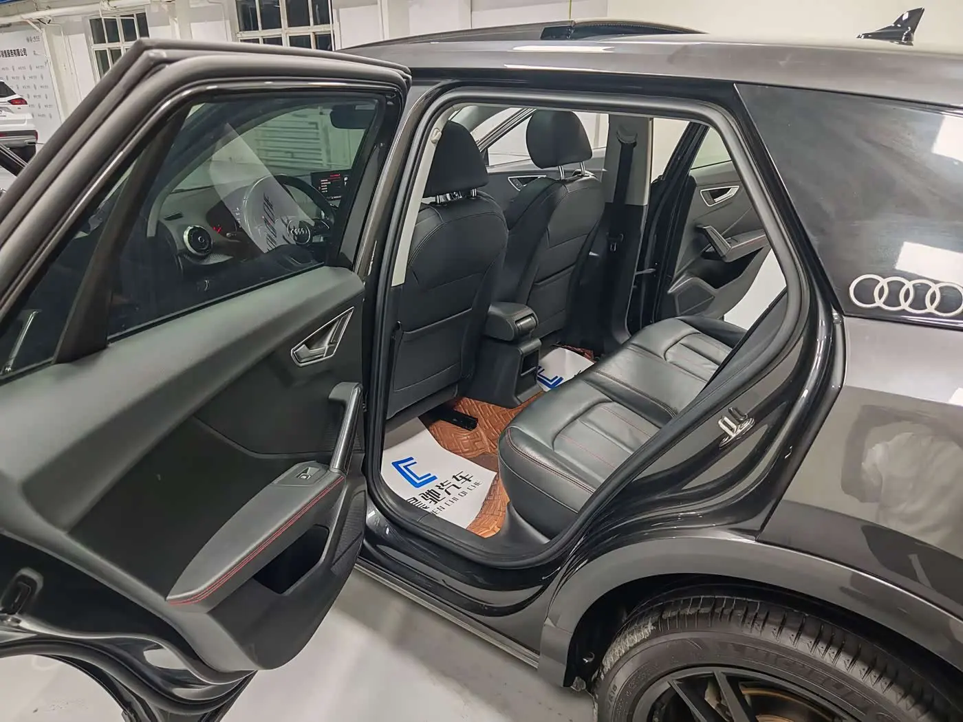 Audi Q2L 2023 — Photo 9/18