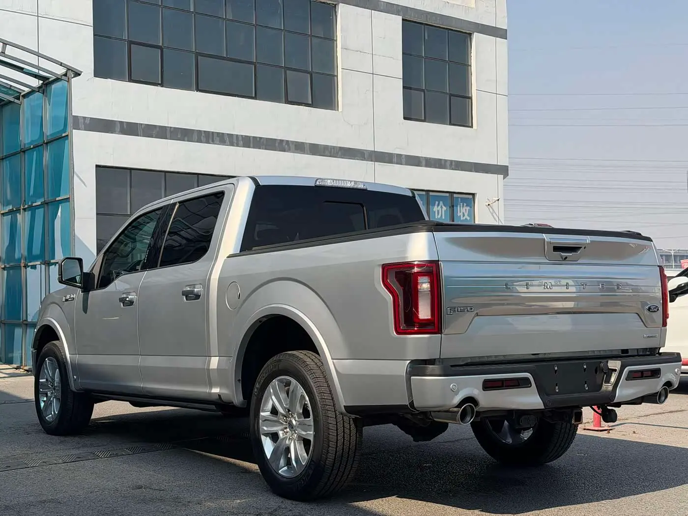 Ford F-150 Raptor 2020 — Şəkil 6/18