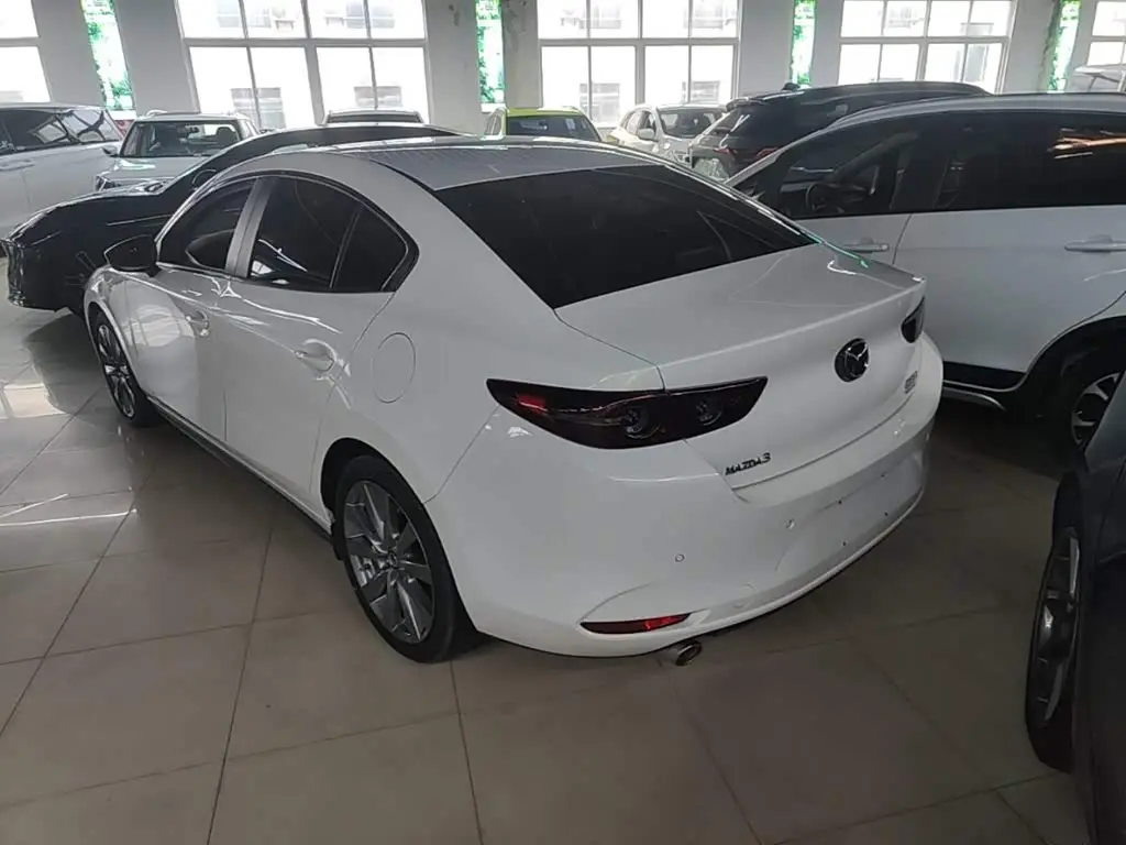 Mazda Mazda3 Axela 2025 — Photo 5/20