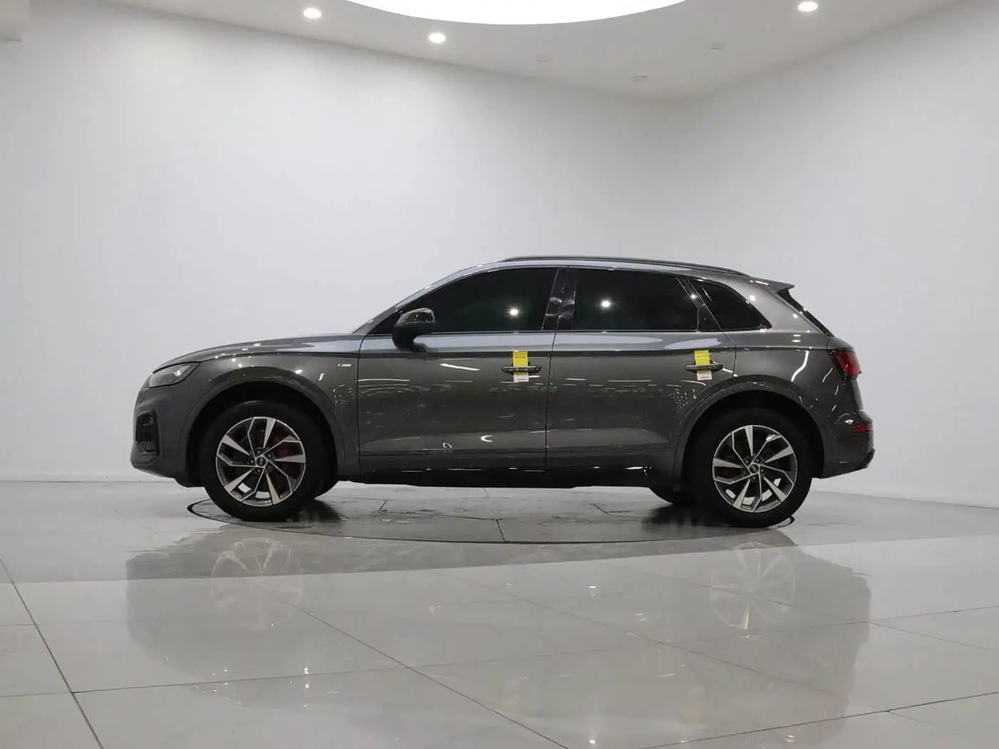 Audi Q5L 2024 — Şəkil 8/20