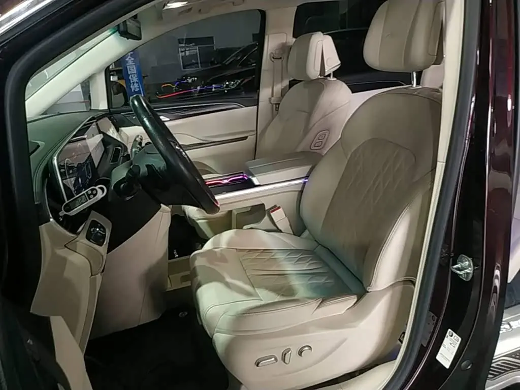 Buick GL8 2022 — Şəkil 15/20
