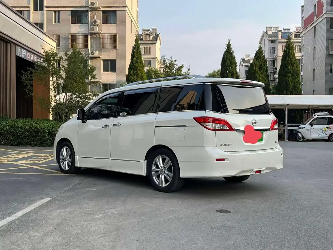 Nissan Quest 2016 — Şəkil 9/9