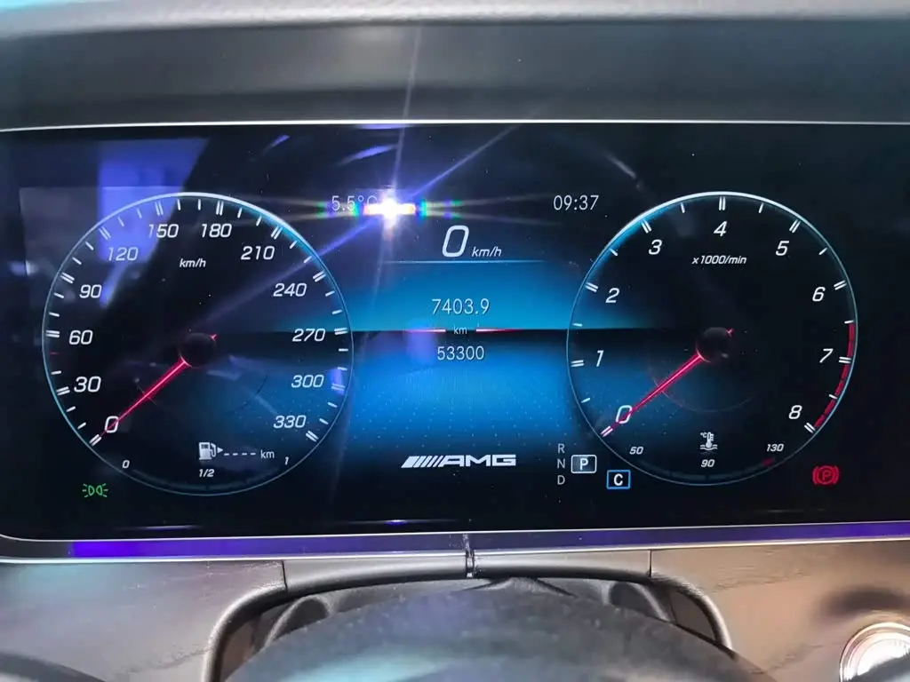 Mercedes-Benz E-Class 2023 — Photo 4/20