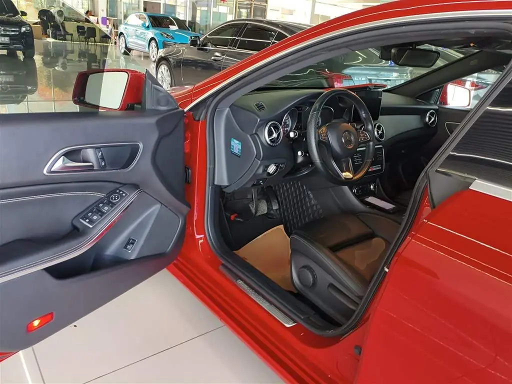 Mercedes-Benz CLA 2018 — Фото 12/20