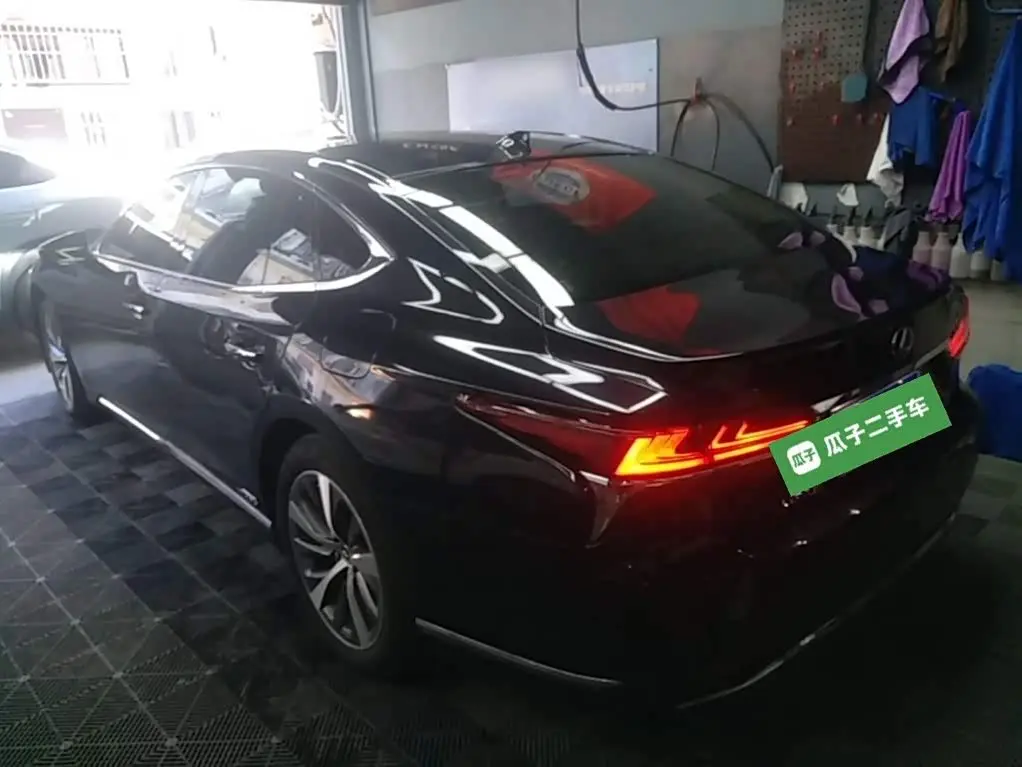 Lexus LS 2020 — Photo 5/20