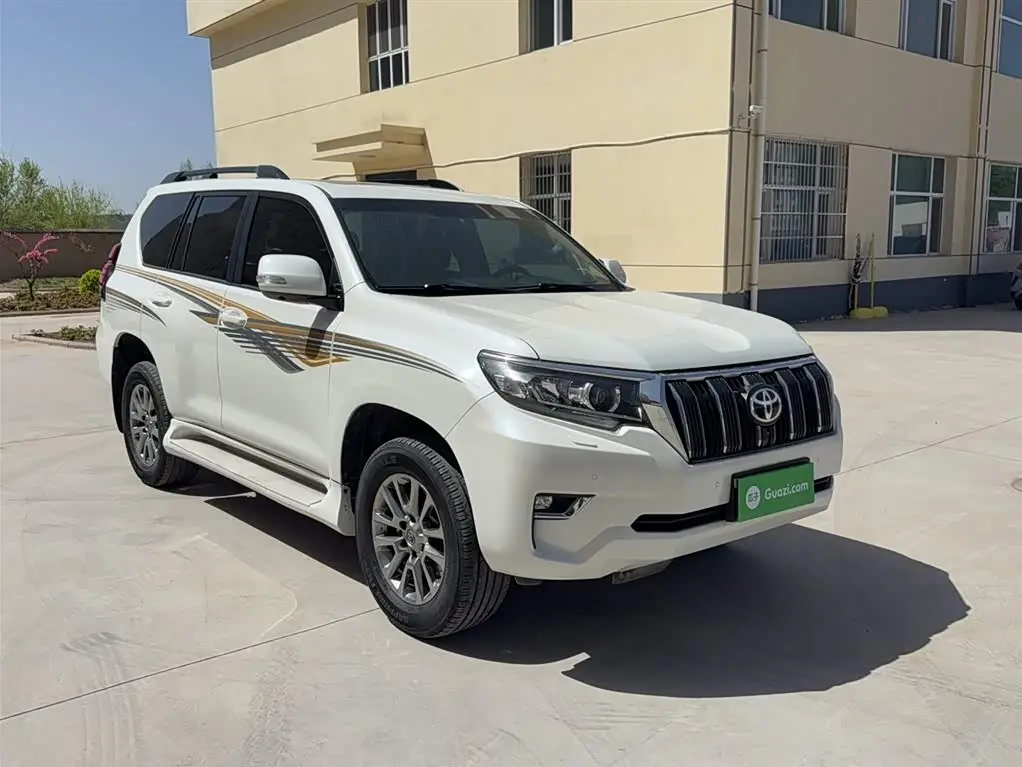 Toyota Prado 2018 — Photo 4/13