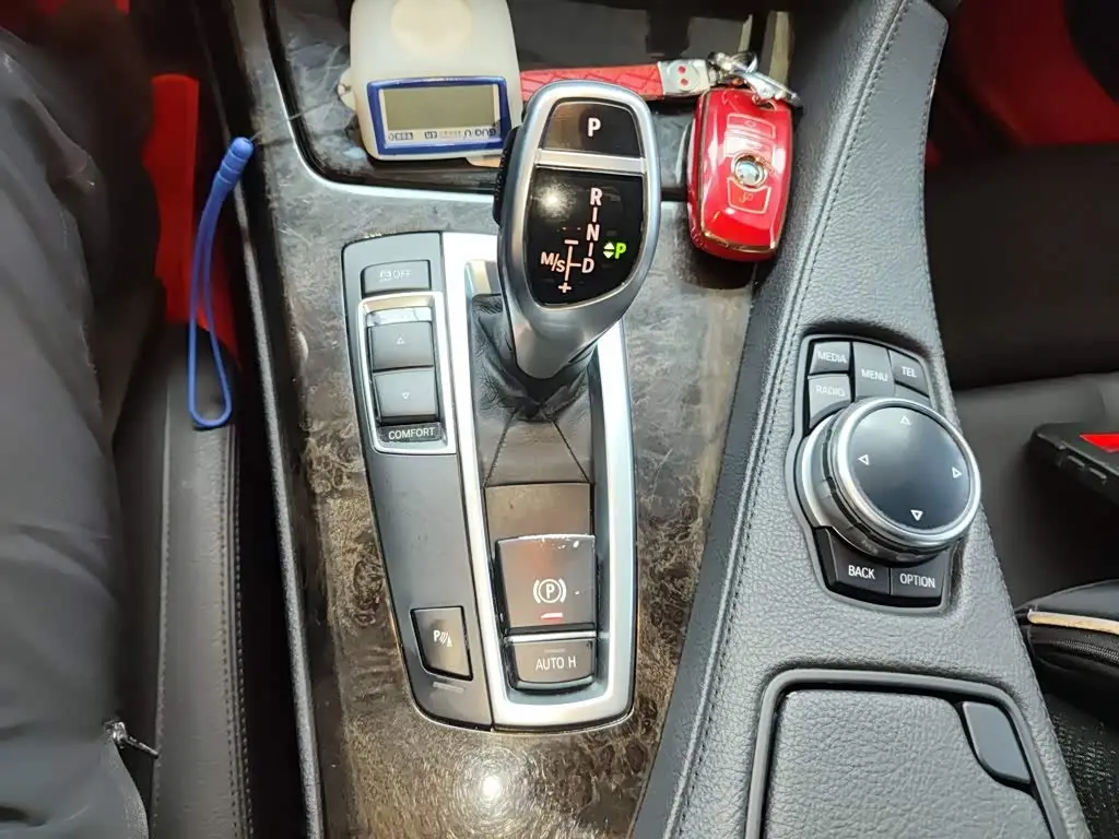 BMW 6 Series 2014 — Photo 10/20