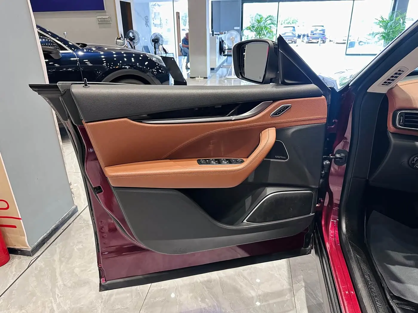 Maserati Levante 2017 — Photo 16/17