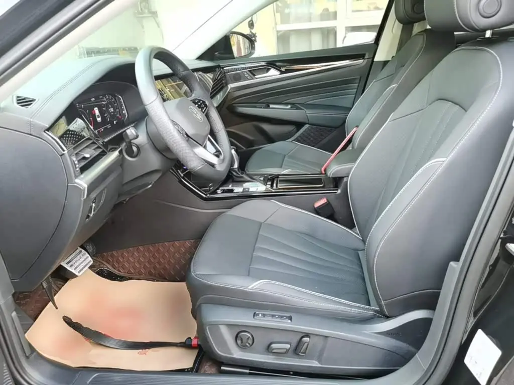 Volkswagen Passat 2024 — Şəkil 15/20